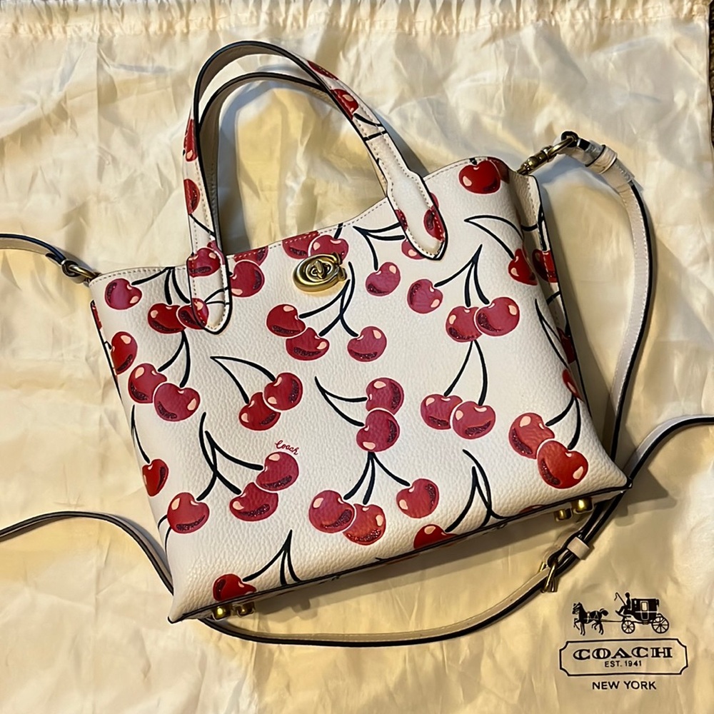 COACH Willow 24 Cherry-Print Leather Tote in B4 Chalk.